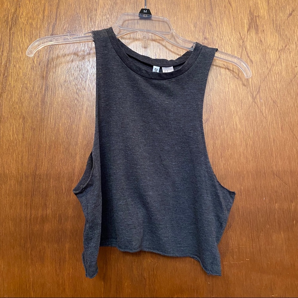 H&M cropped muscle t